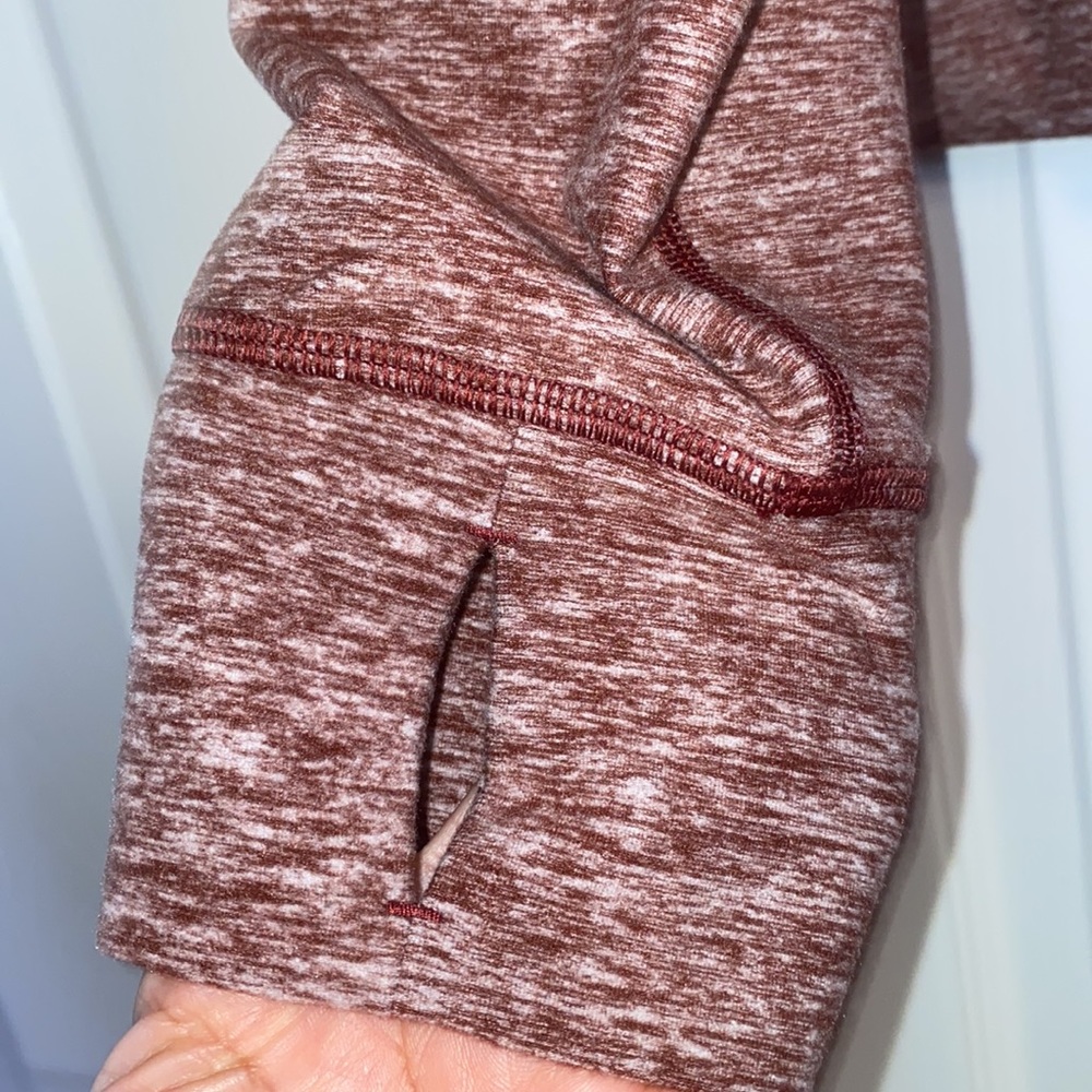Lululemon - Picture 3 of 6